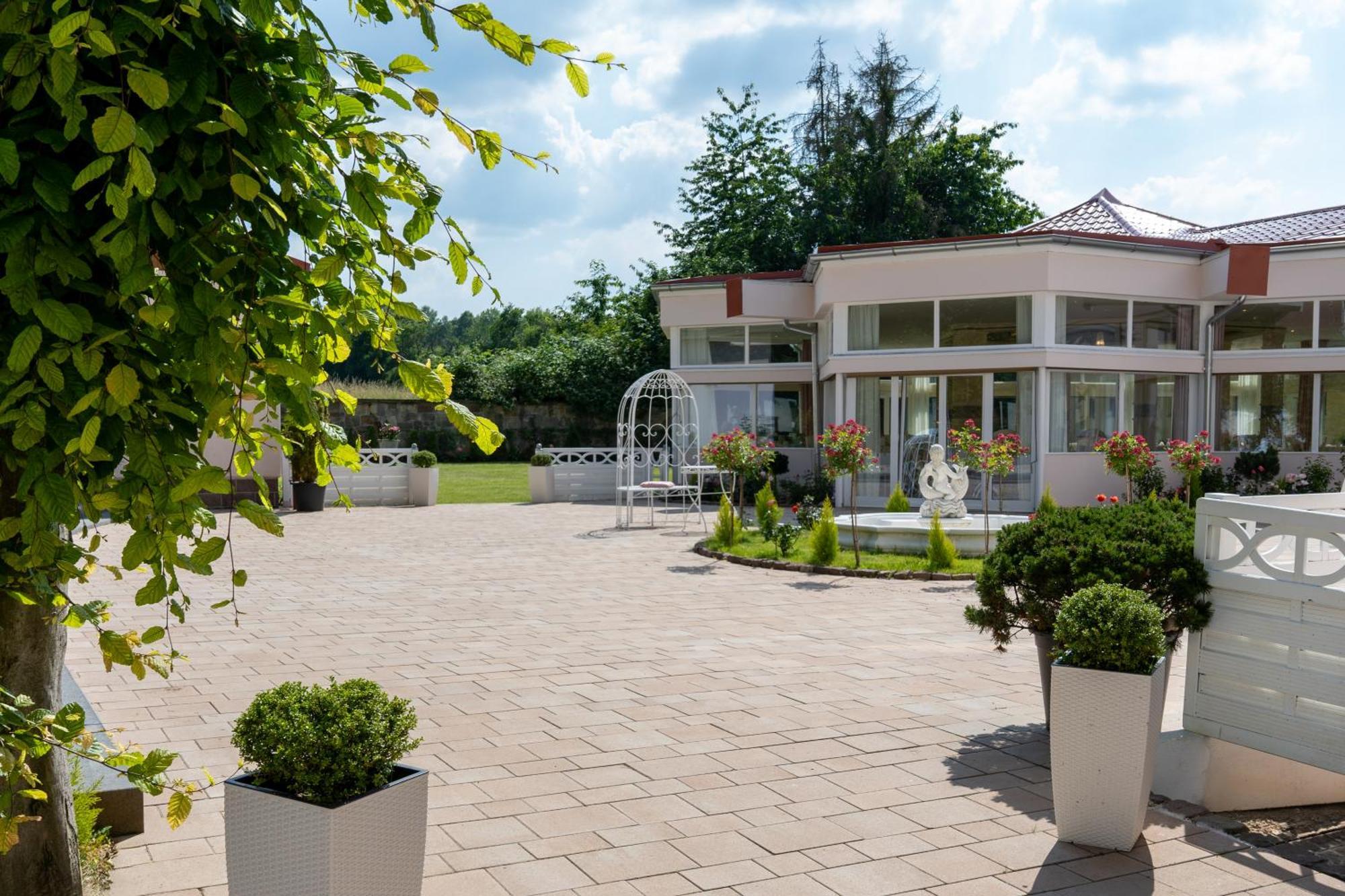 Schlosshotel Wilhelmsthal Calden Exteriér fotografie