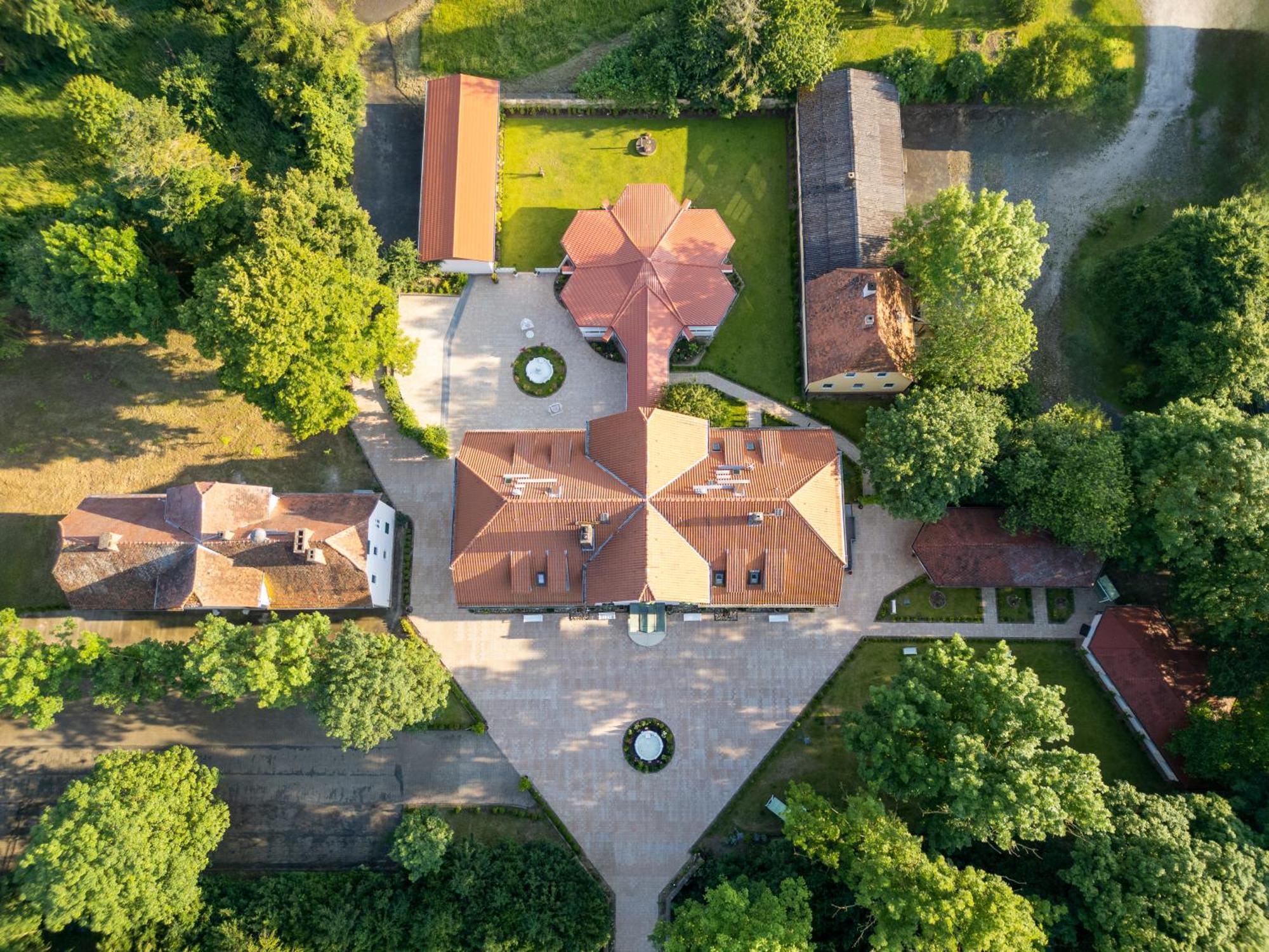 Schlosshotel Wilhelmsthal Calden Exteriér fotografie