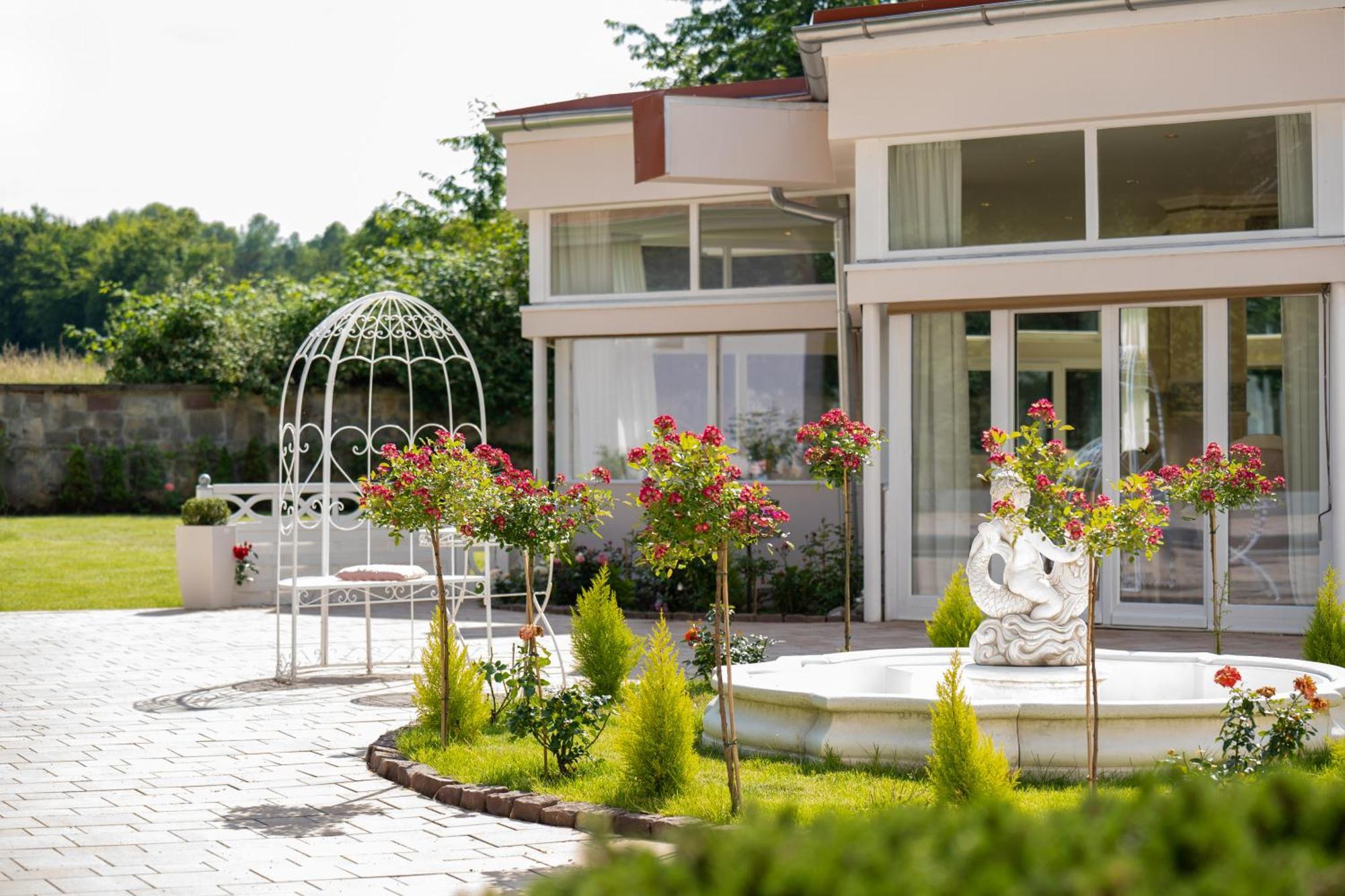 Schlosshotel Wilhelmsthal Calden Exteriér fotografie