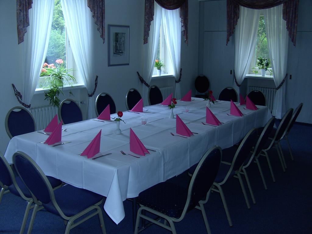 Schlosshotel Wilhelmsthal Calden Pokoj fotografie